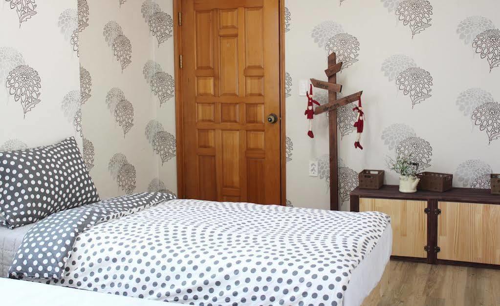 Jeju Airport Mira Guesthouse Dış mekan fotoğraf
